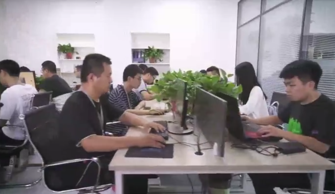 技术研发团队